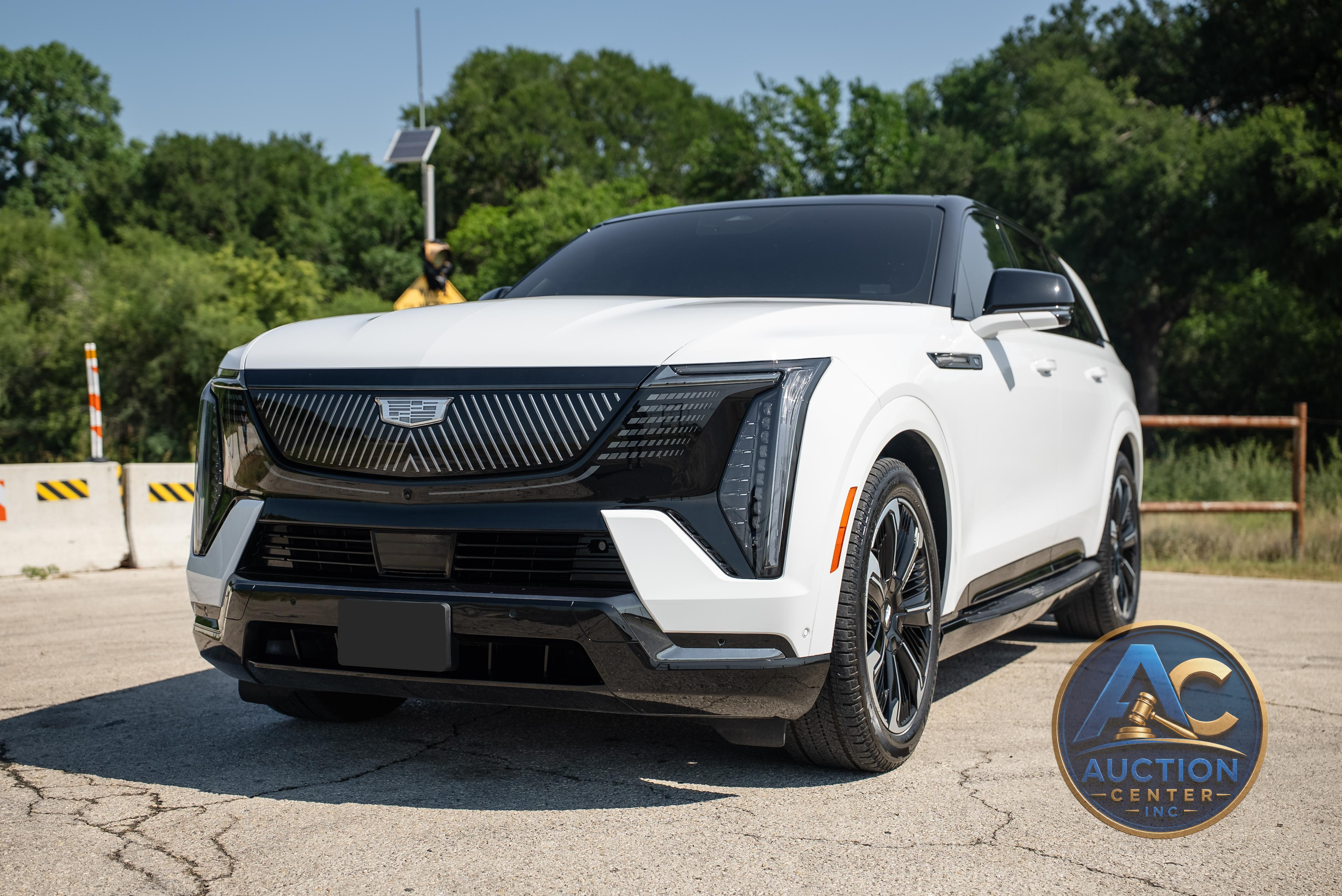 2025 Cadillac Escalade IQ Sport 2