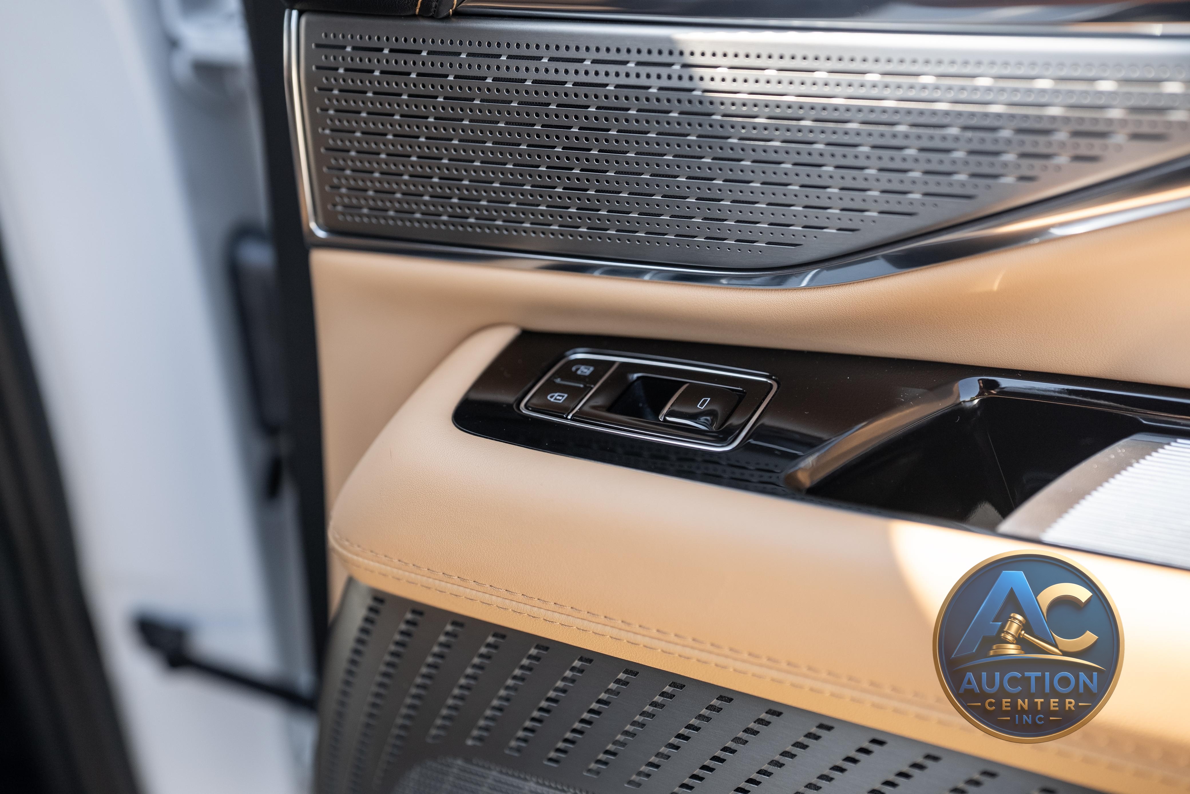 2025 Cadillac Escalade IQ Sport 2