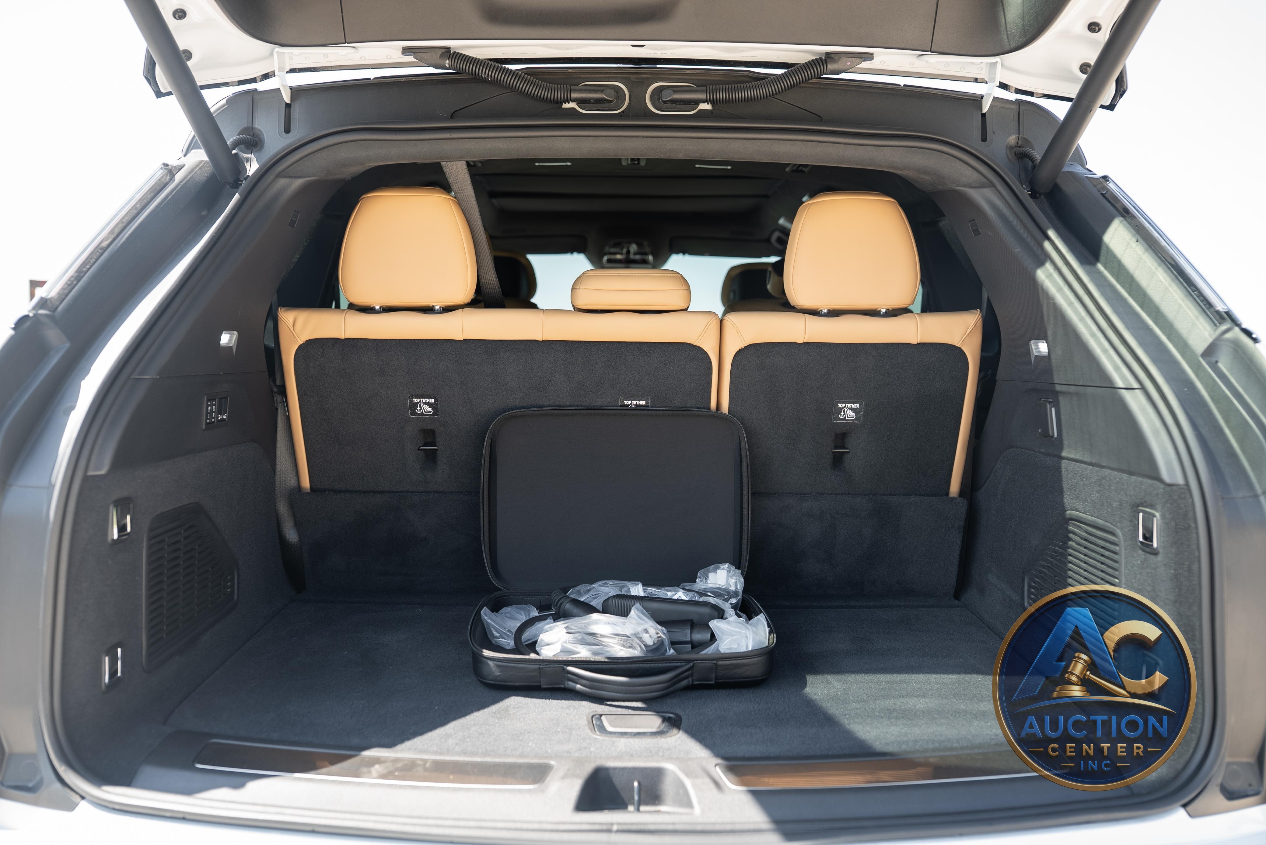 2025 Cadillac Escalade IQ Sport 2