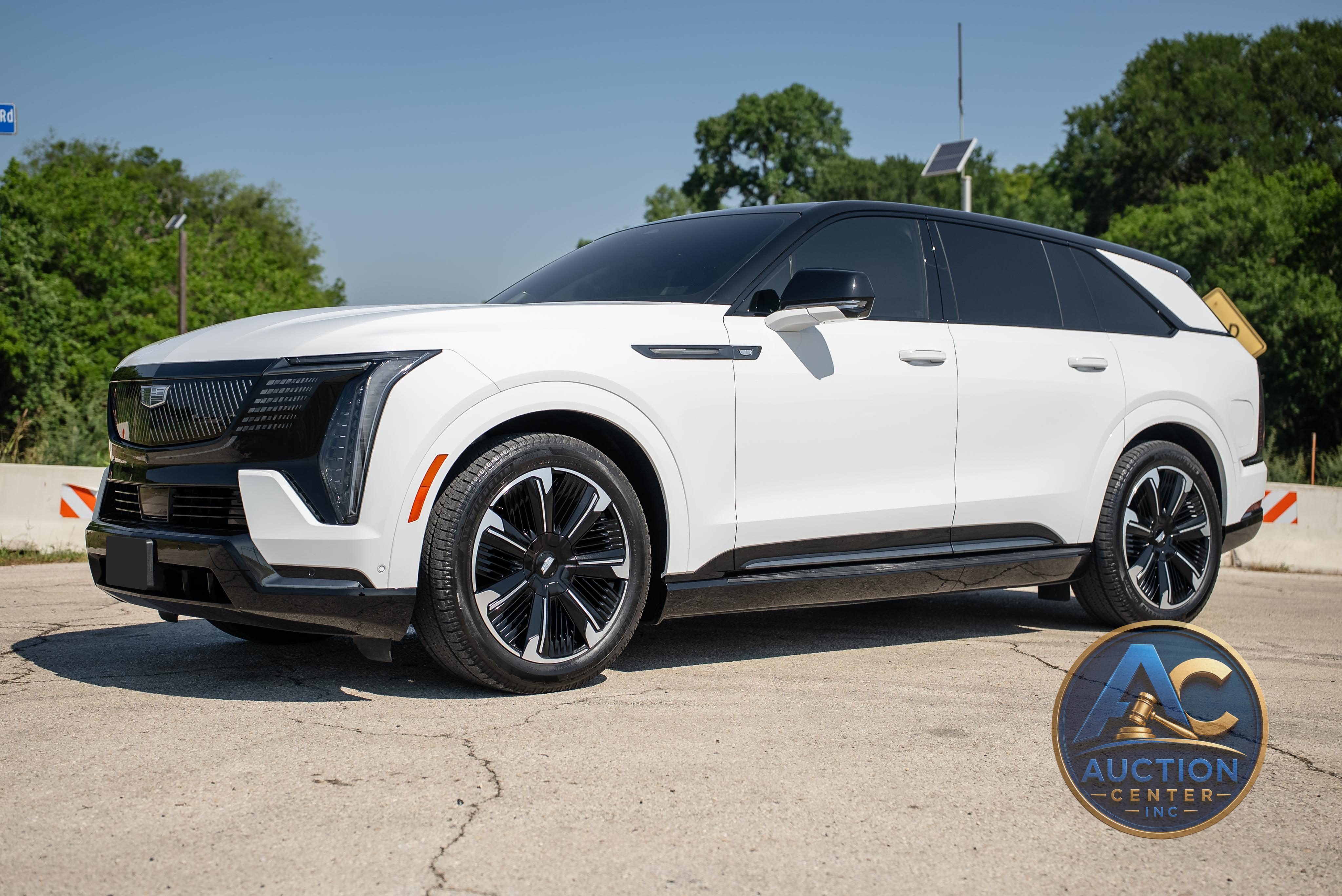 2025 Cadillac Escalade IQ Sport 2