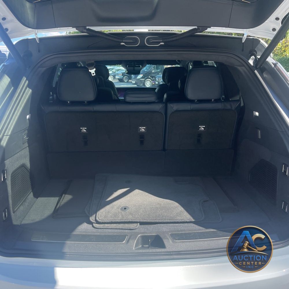 2025 Cadillac Escalade IQ Sport 2