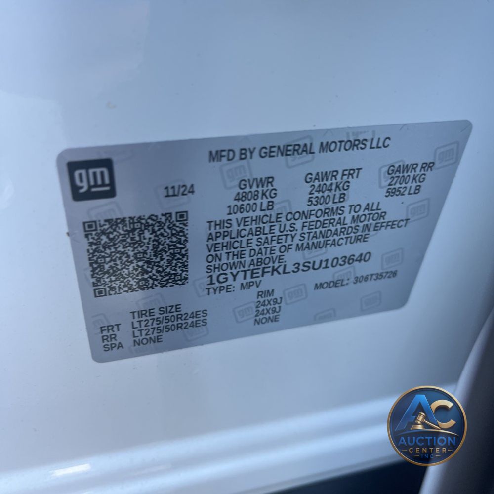 2025 Cadillac Escalade IQ Sport 2