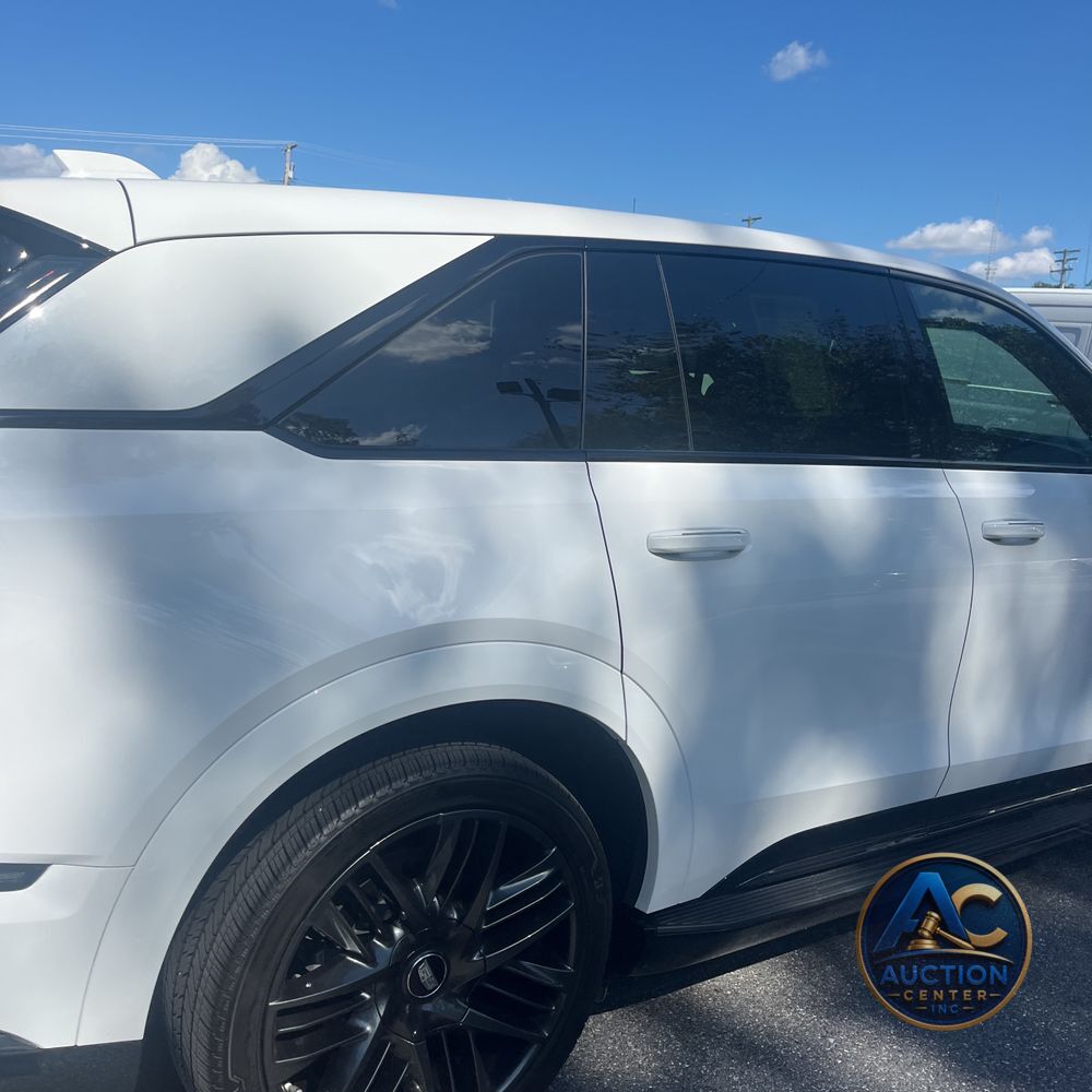 2025 Cadillac Escalade IQ Sport 2