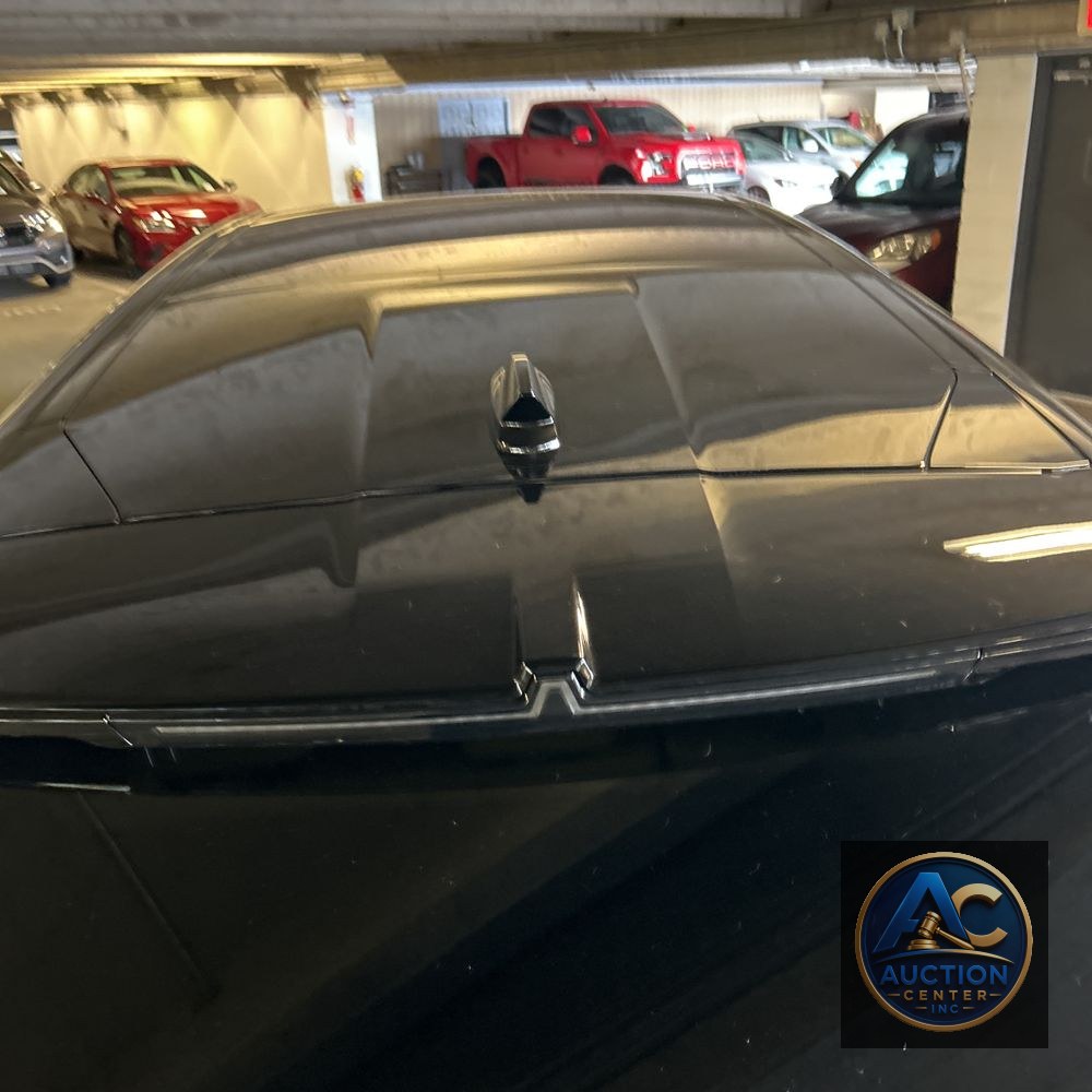 2025 Cadillac Escalade IQ Sport 2