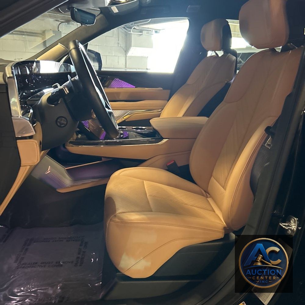 2025 Cadillac Escalade IQ Sport 2