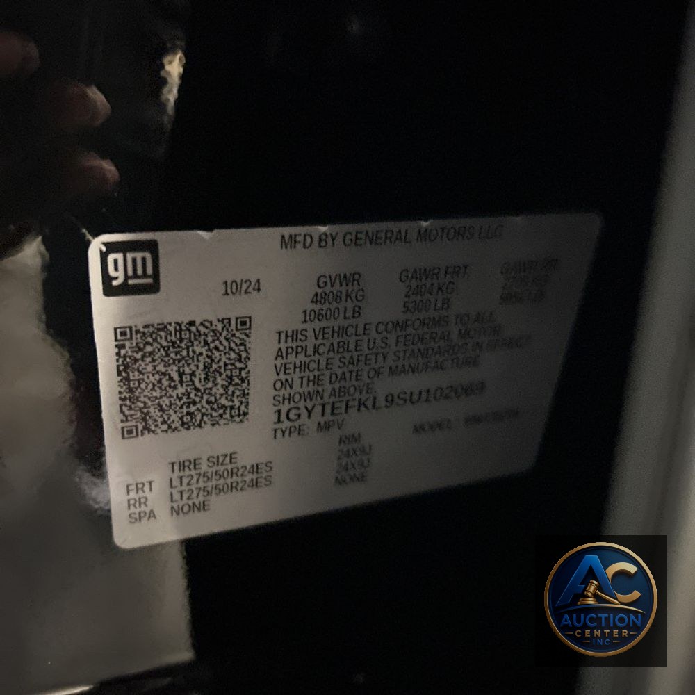 2025 Cadillac Escalade IQ Sport 2
