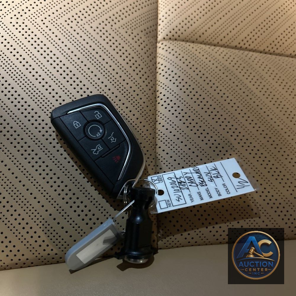 2025 Cadillac Escalade IQ Sport 2