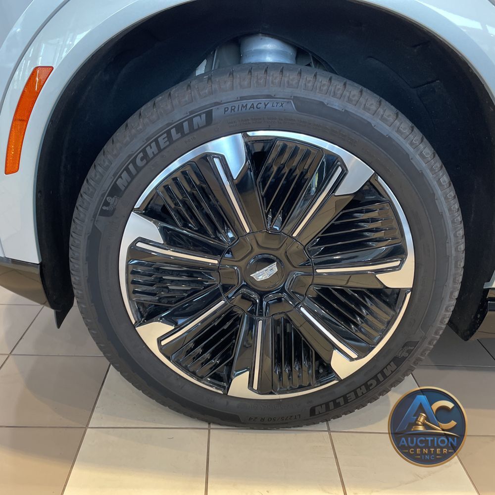 2025 Cadillac Escalade IQ Sport 2