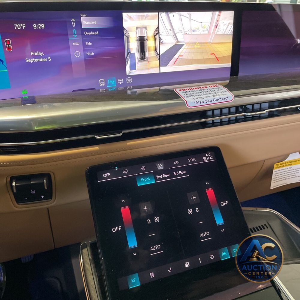 2025 Cadillac Escalade IQ Sport 2