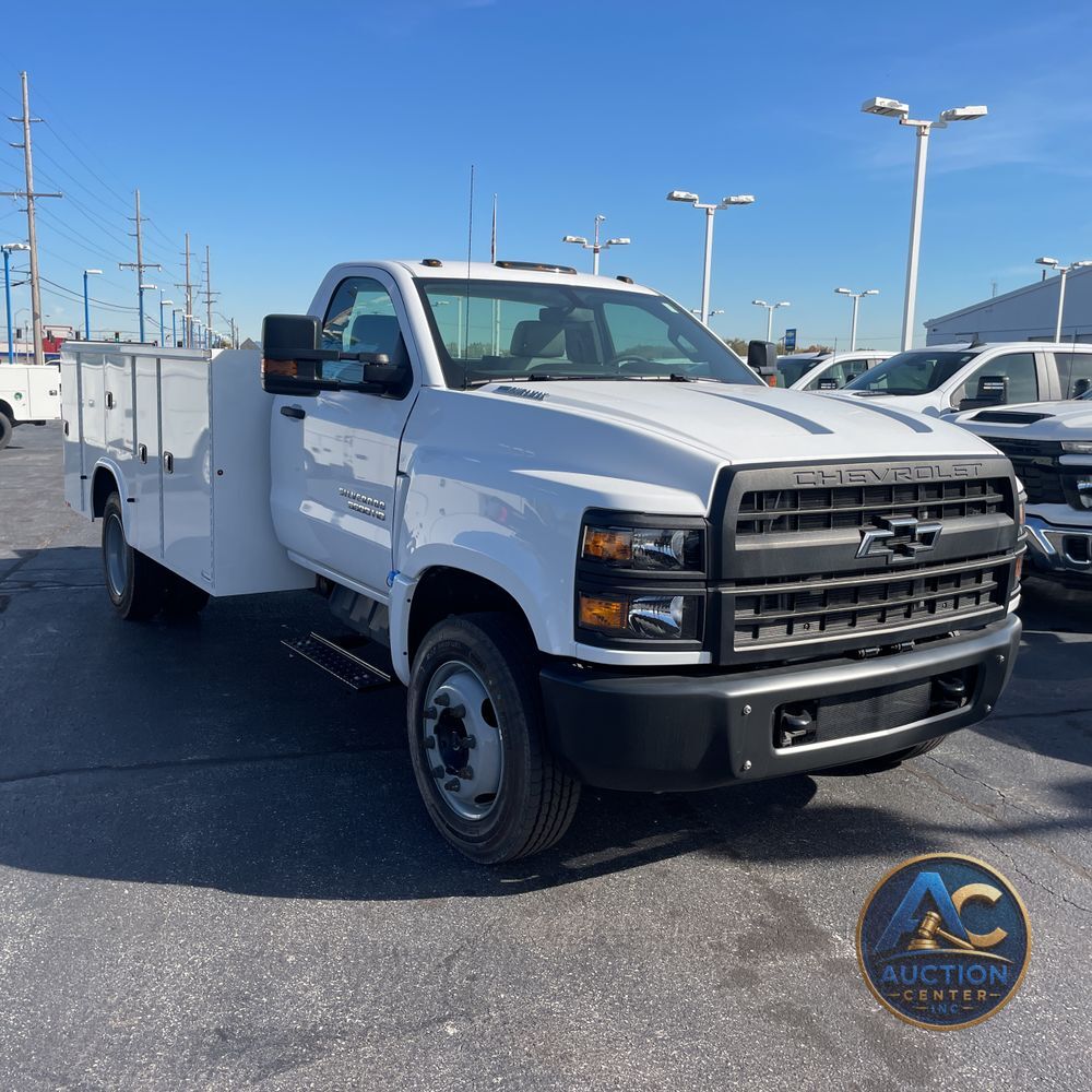 2024 Chevrolet Silverado 4500 W/T