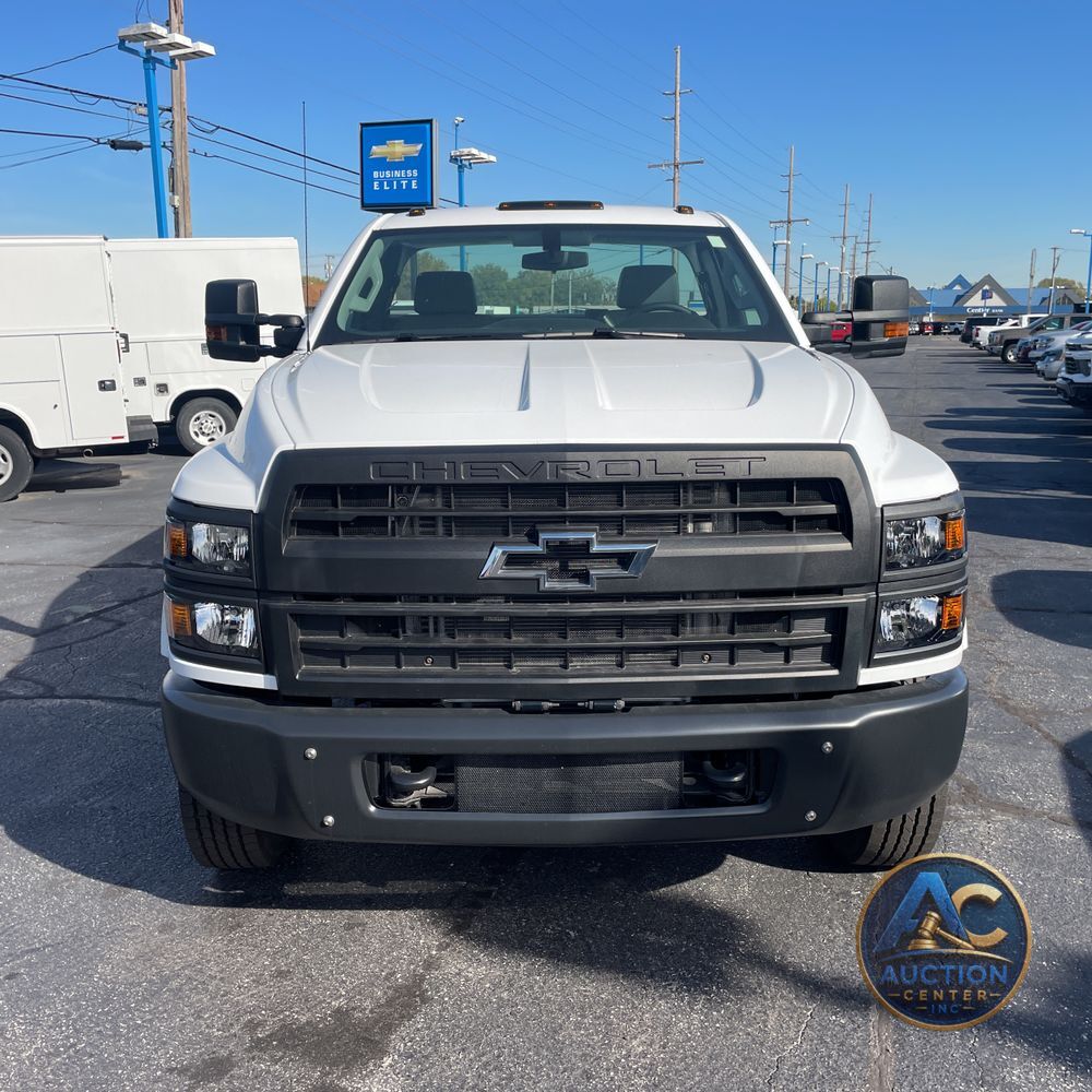 2024 Chevrolet Silverado 4500 W/T