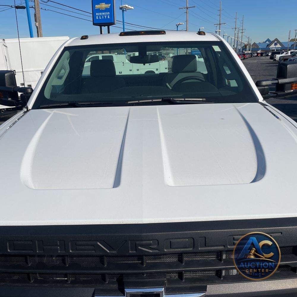 2024 Chevrolet Silverado 4500 W/T