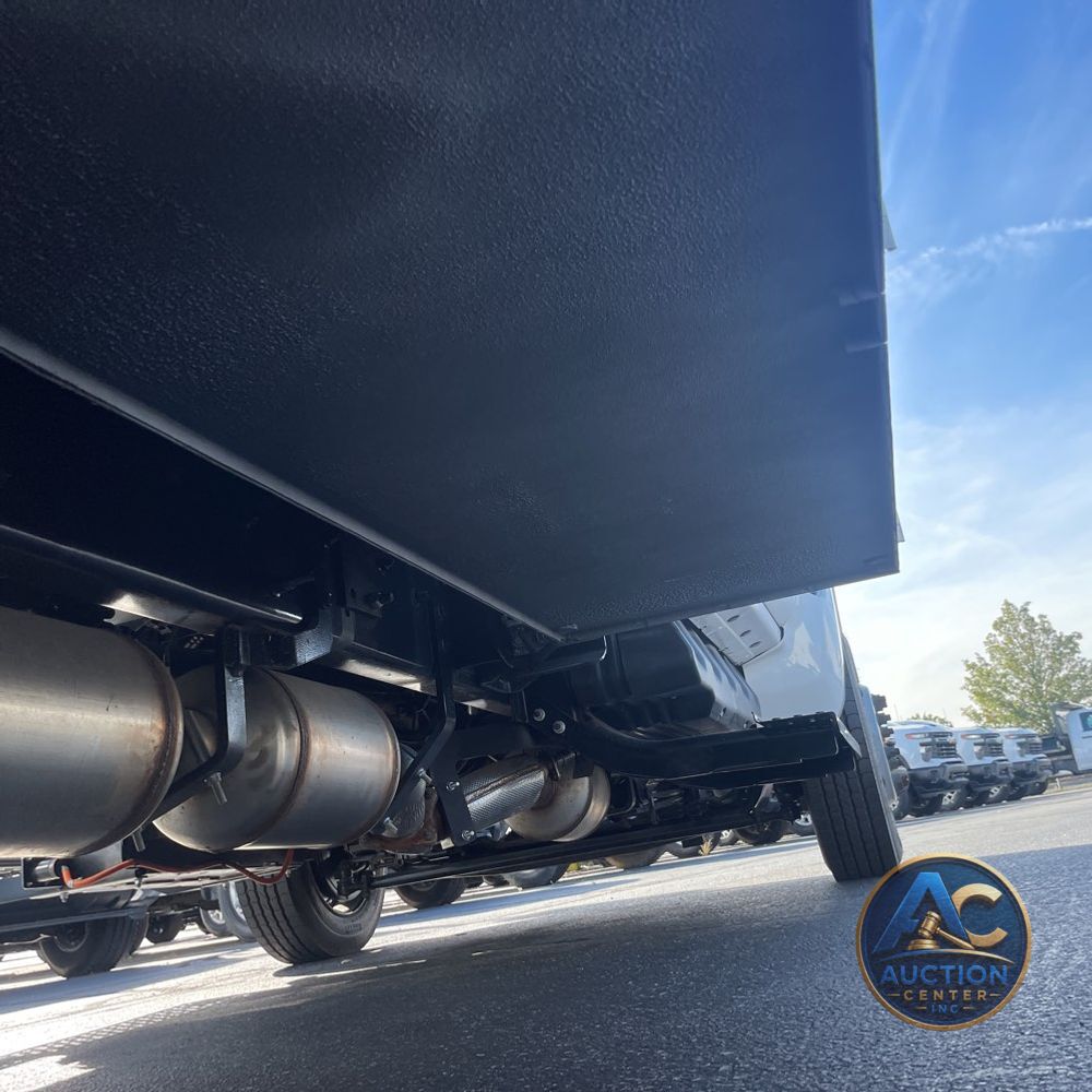 2024 Chevrolet Silverado 4500 W/T