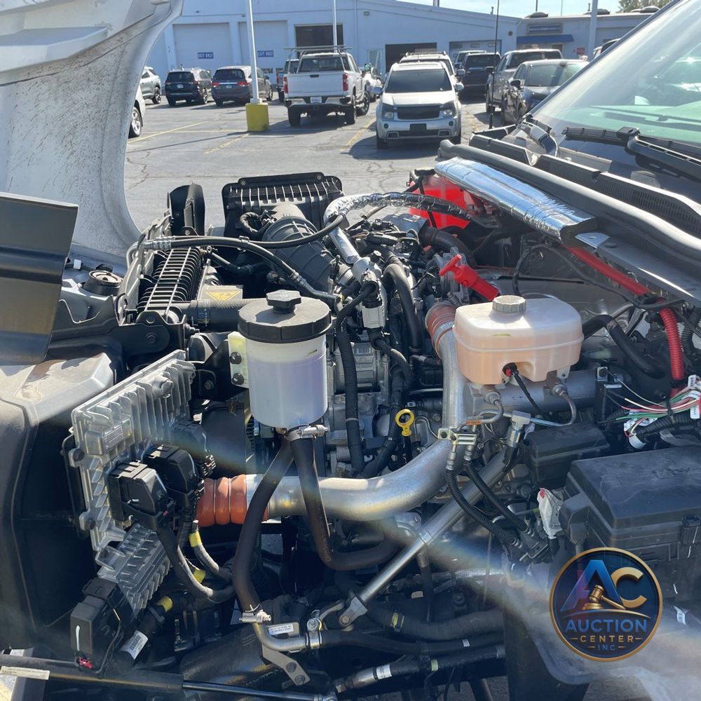 2024 Chevrolet Silverado 4500 W/T