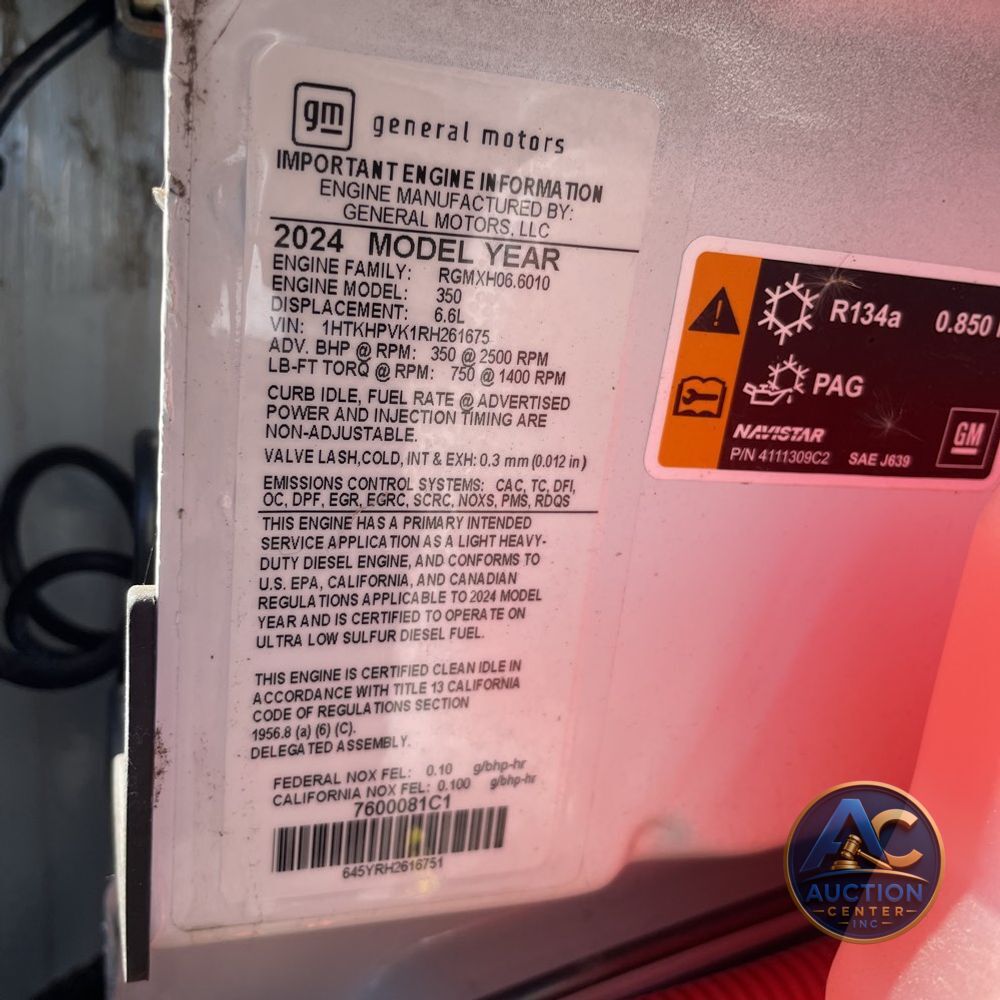 2024 Chevrolet Silverado 4500 W/T