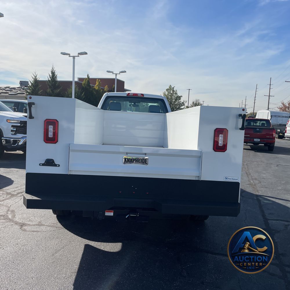 2024 Chevrolet Silverado 4500 W/T