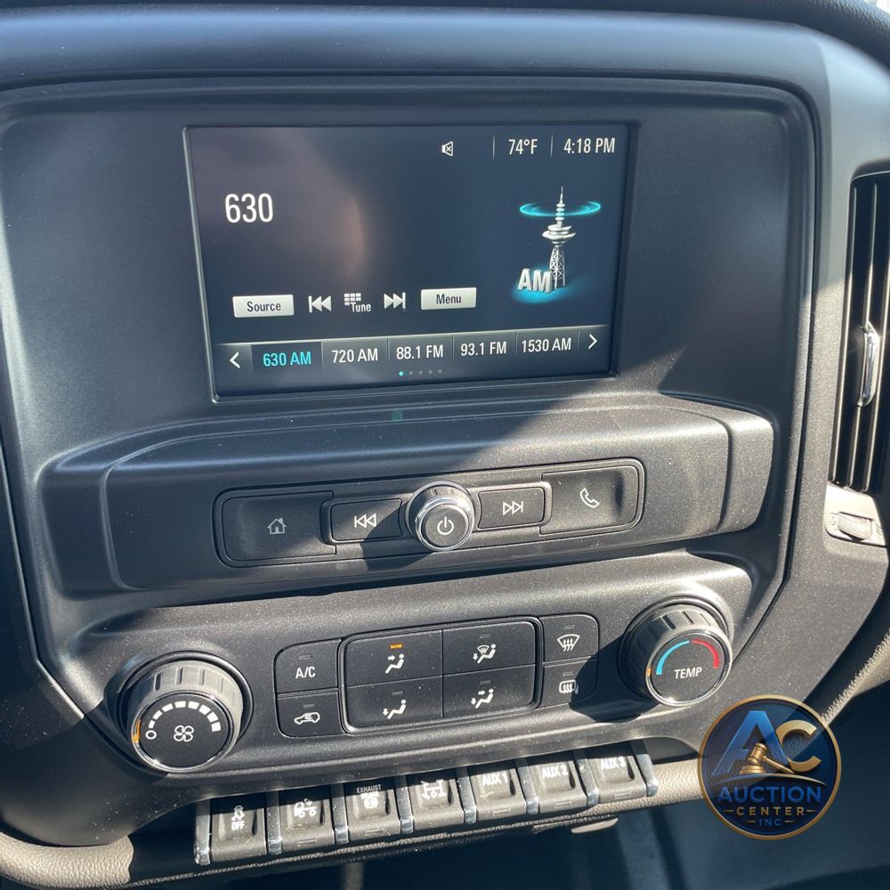 2023 Chevrolet Silverado 5500 W/T