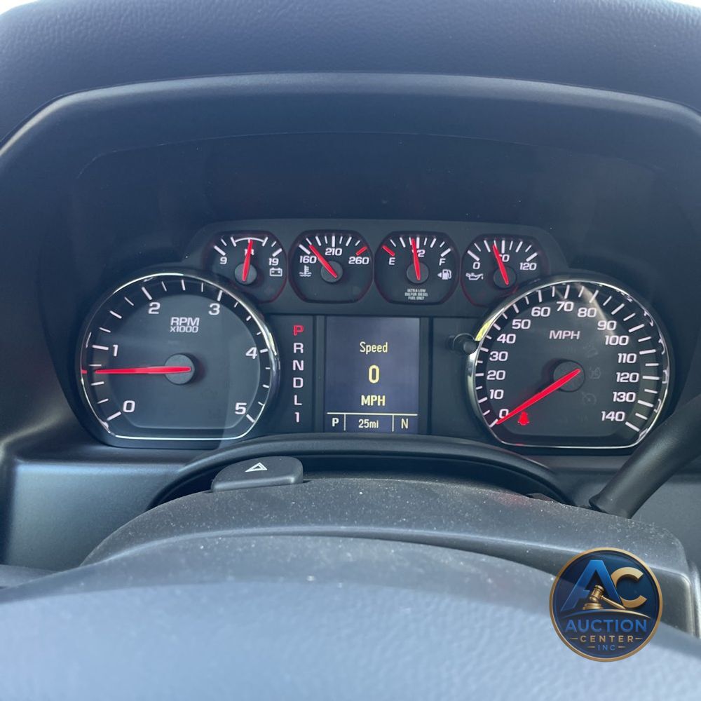 2023 Chevrolet Silverado 5500 W/T