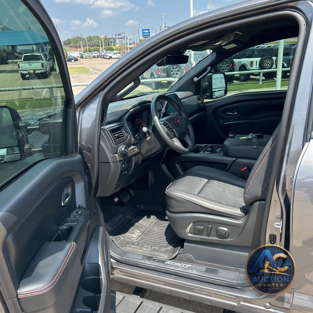 2024 Nissan Titan PRO-4X