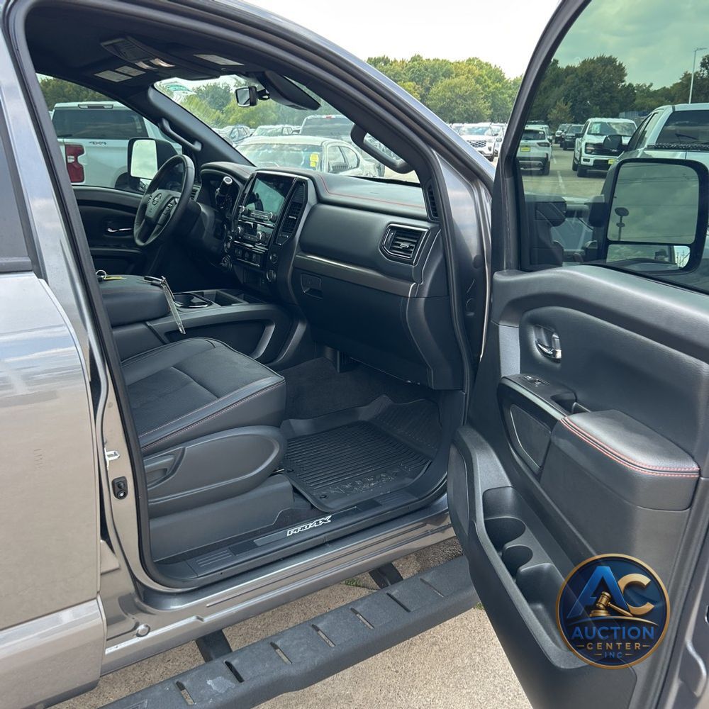 2024 Nissan Titan PRO-4X