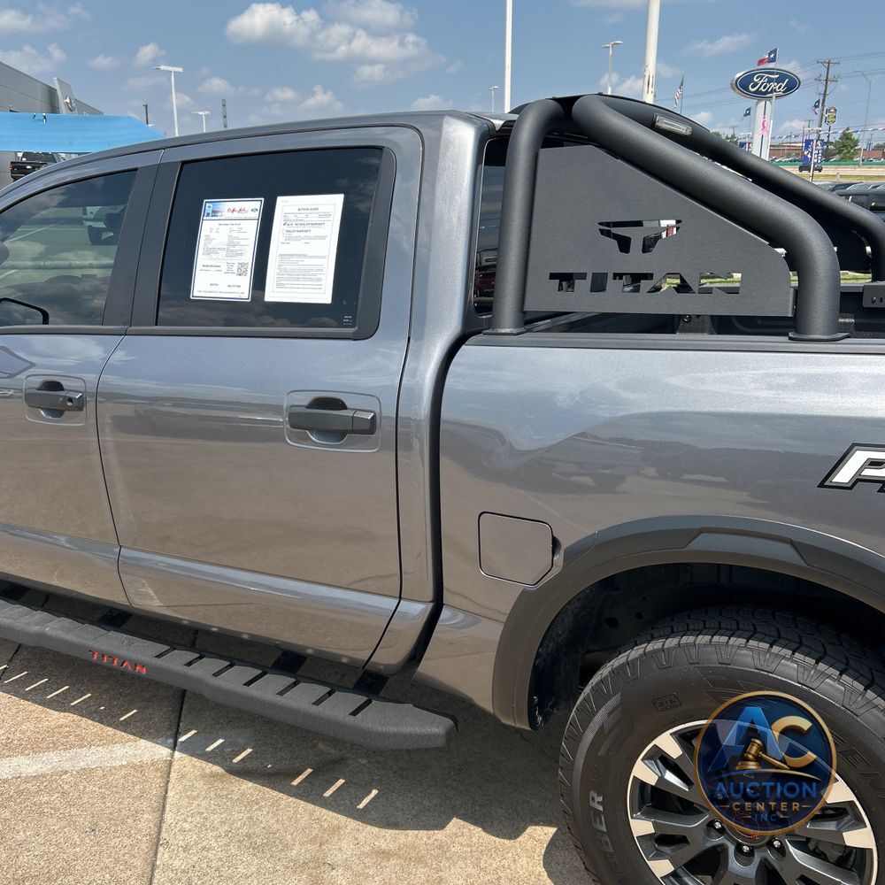 2024 Nissan Titan PRO-4X