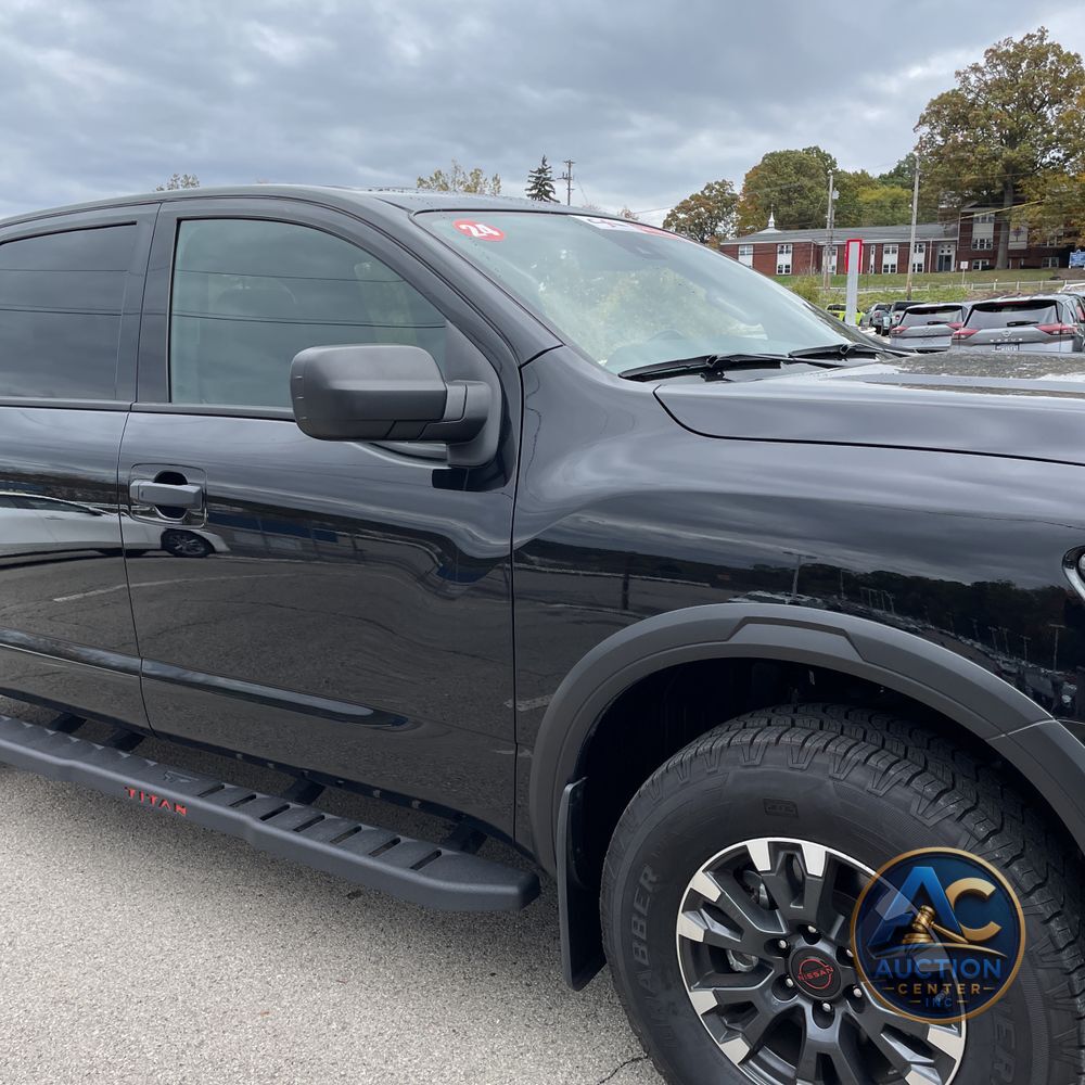 2024 Nissan Titan PRO-4X