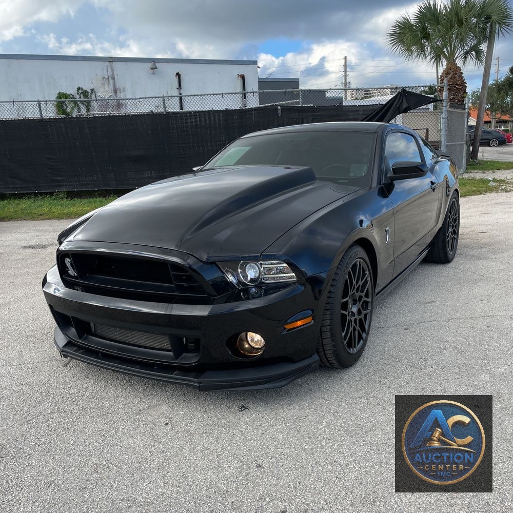 2013 Ford Shelby GT500 Base