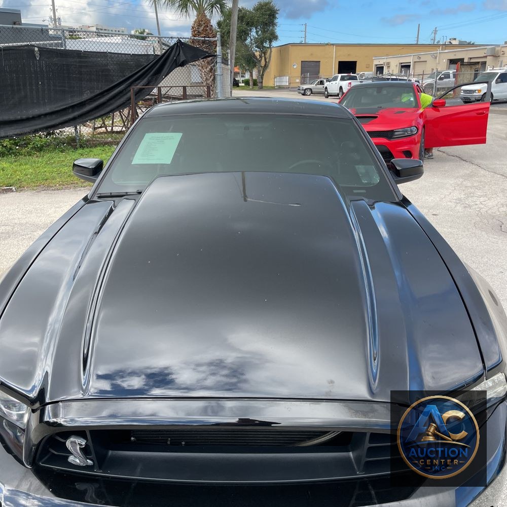 2013 Ford Shelby GT500 Base