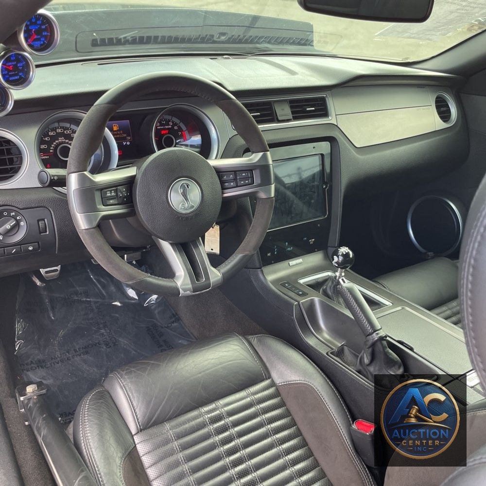 2013 Ford Shelby GT500 Base