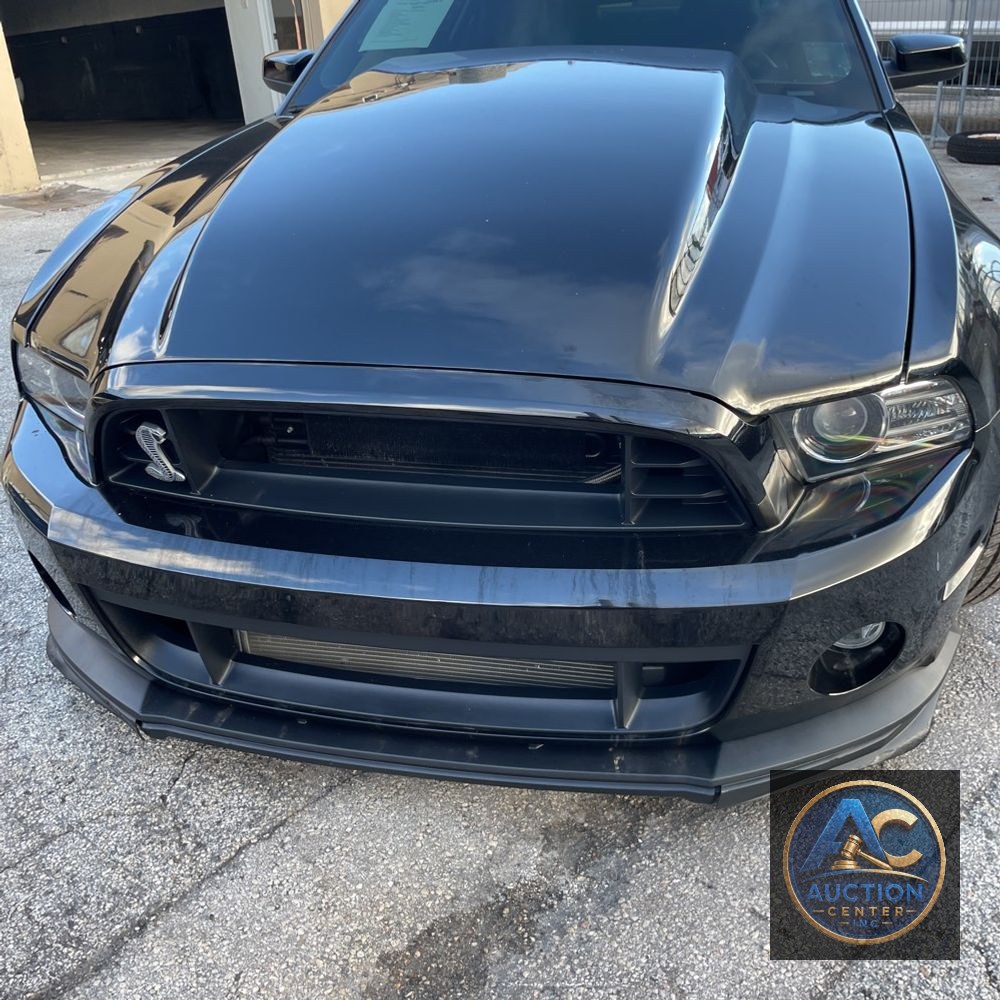 2013 Ford Shelby GT500 Base