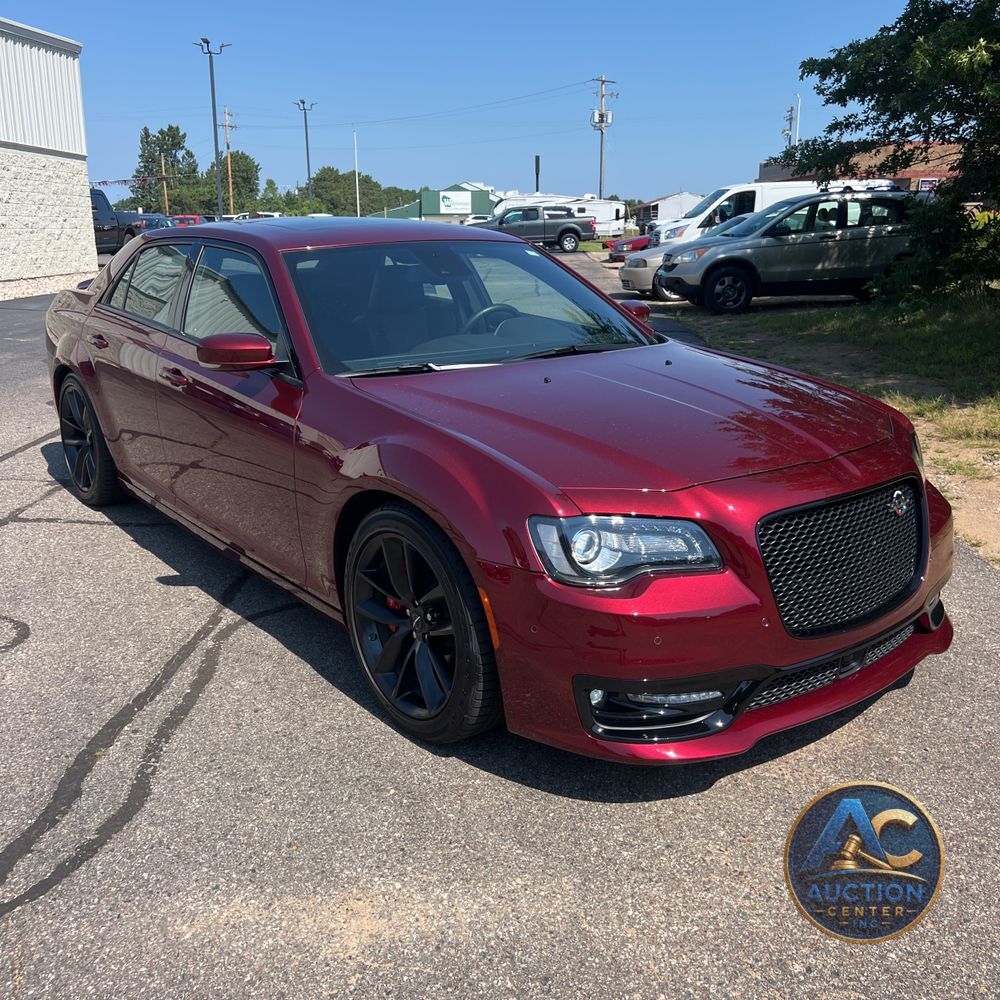 2023 Chrysler 300 C