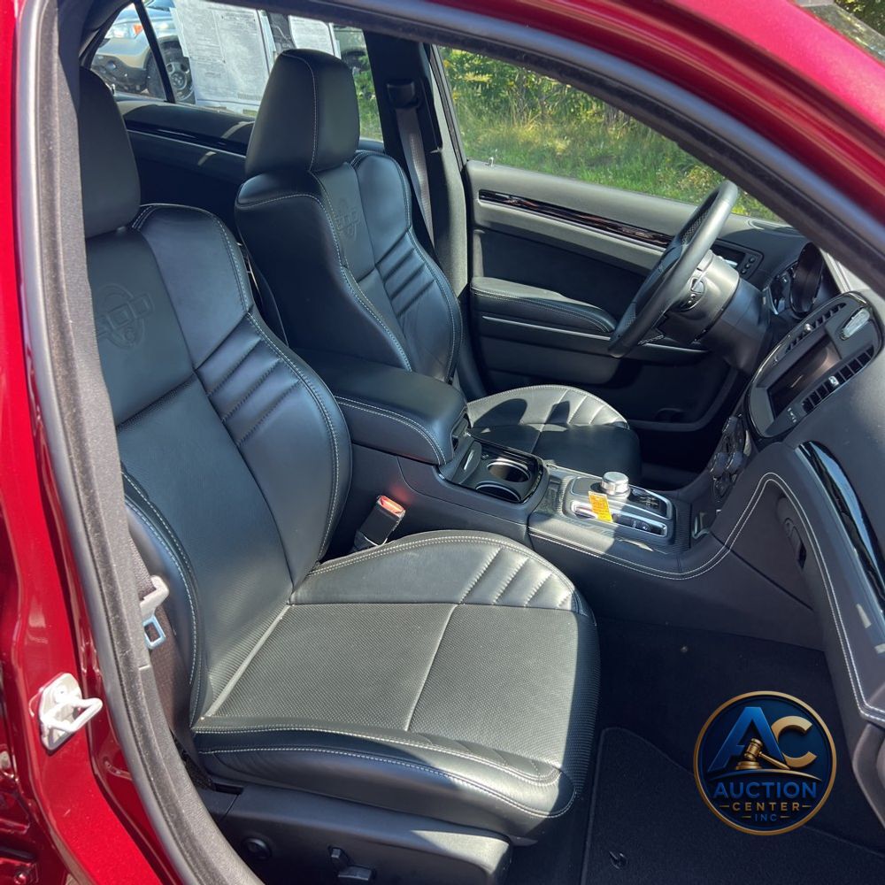2023 Chrysler 300 C