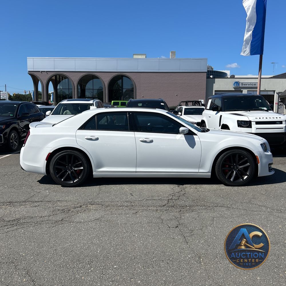 2023 Chrysler 300 C