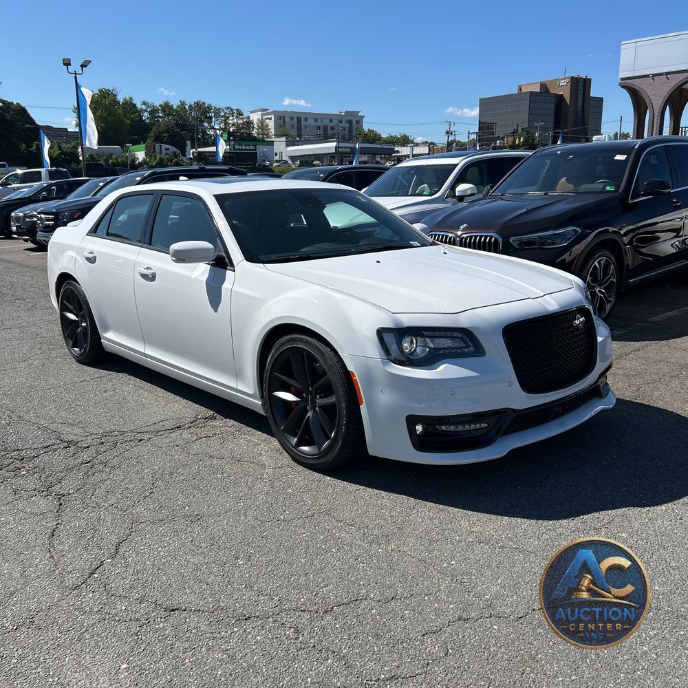 2023 Chrysler 300 C