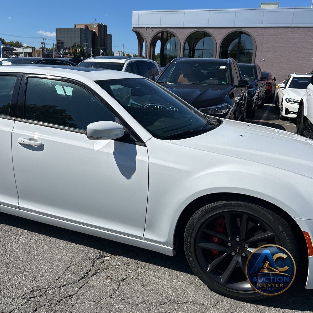 2023 Chrysler 300 C