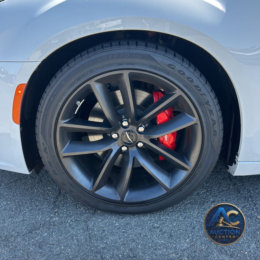 2023 Chrysler 300 C