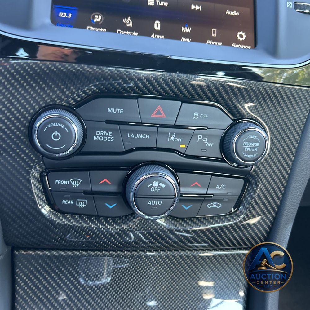 2023 Chrysler 300 C