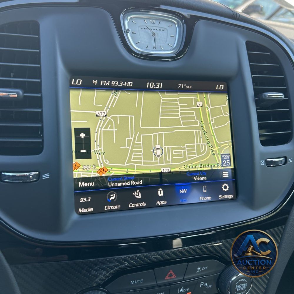 2023 Chrysler 300 C