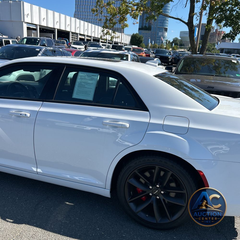 2023 Chrysler 300 C