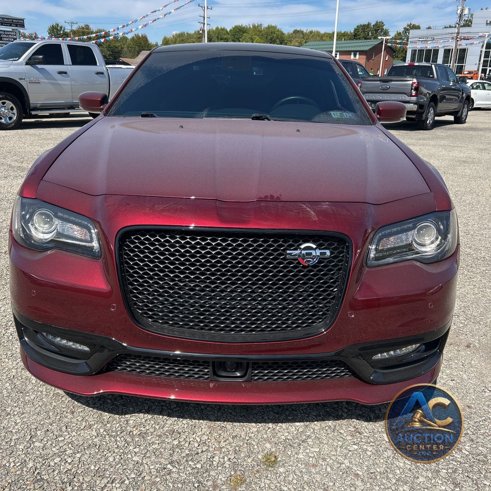 2023 Chrysler 300 C