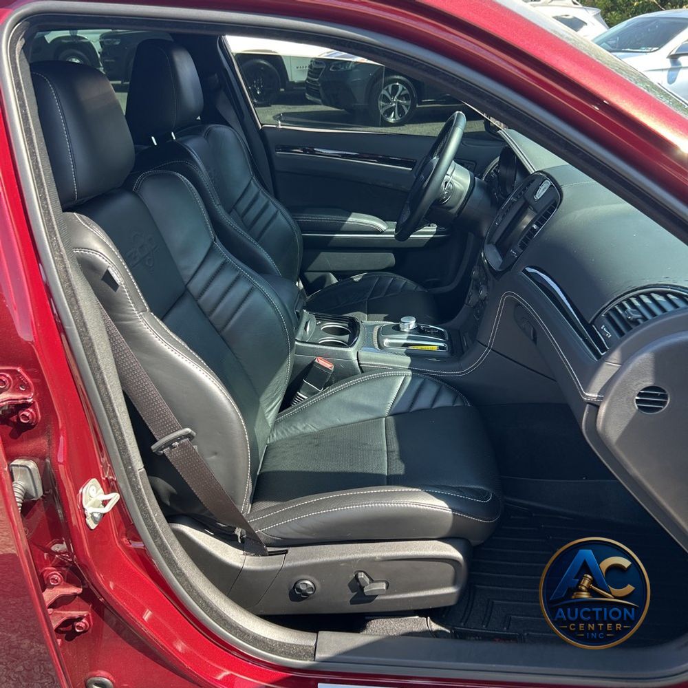 2023 Chrysler 300 C