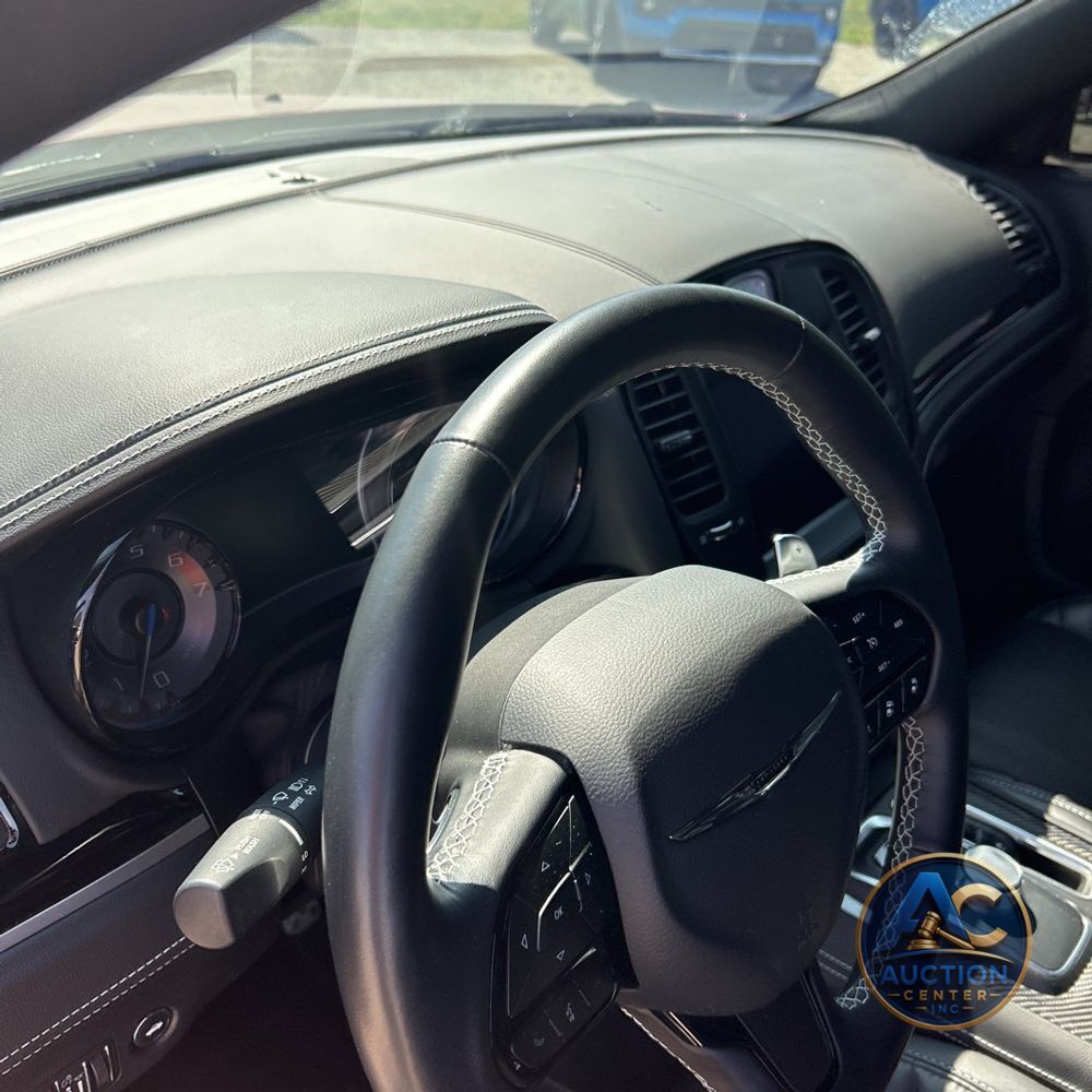 2023 Chrysler 300 C