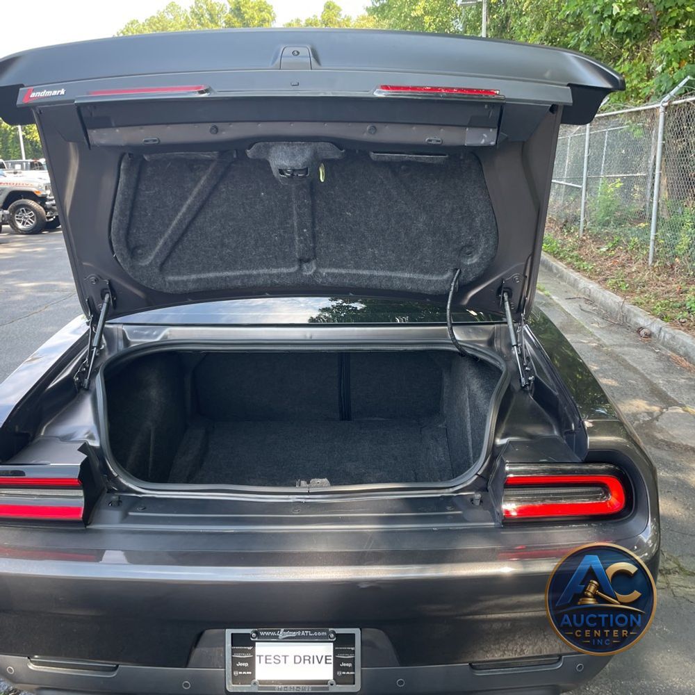 2022 Dodge Challenger R/T SCAT PACK