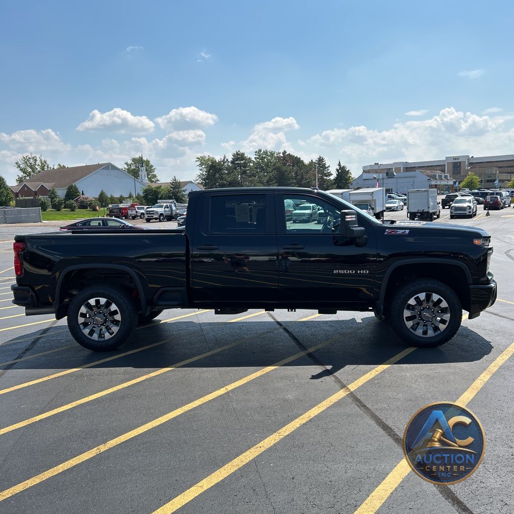 2024 Chevrolet Silverado 2500 Custom