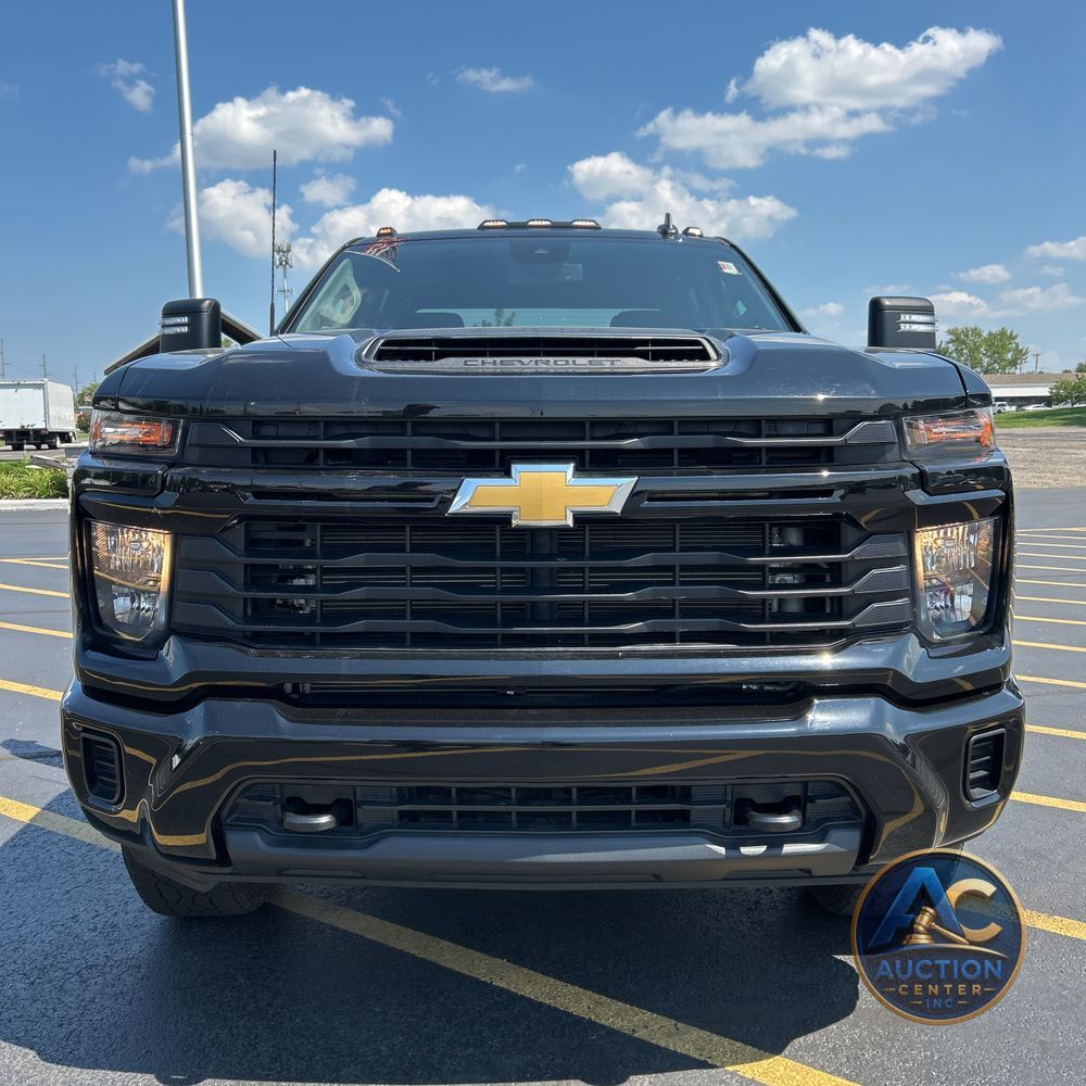 2024 Chevrolet Silverado 2500 Custom