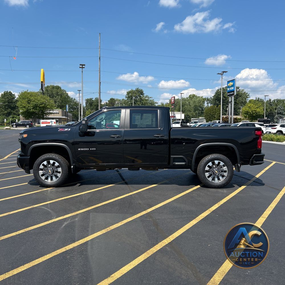 2024 Chevrolet Silverado 2500 Custom