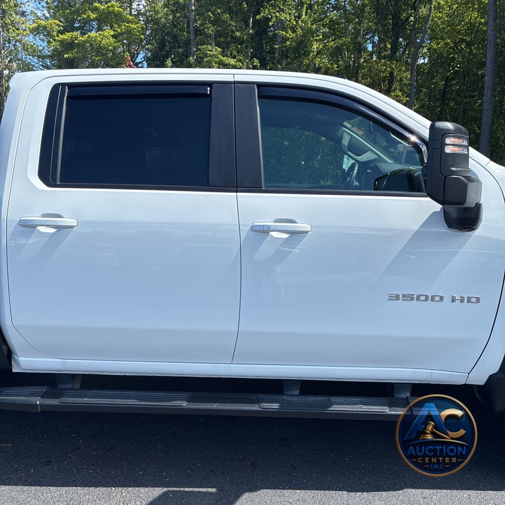 2025 Chevrolet Silverado 3500HD C/C