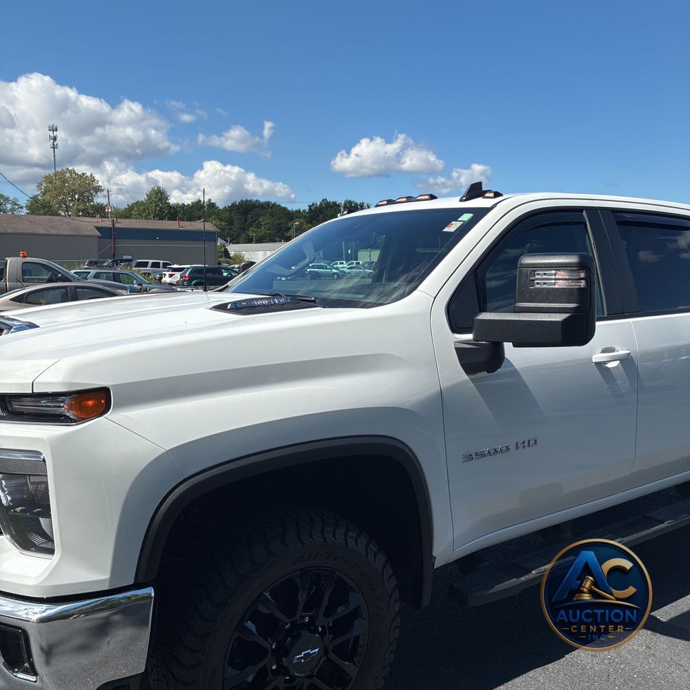 2025 Chevrolet Silverado 3500HD C/C