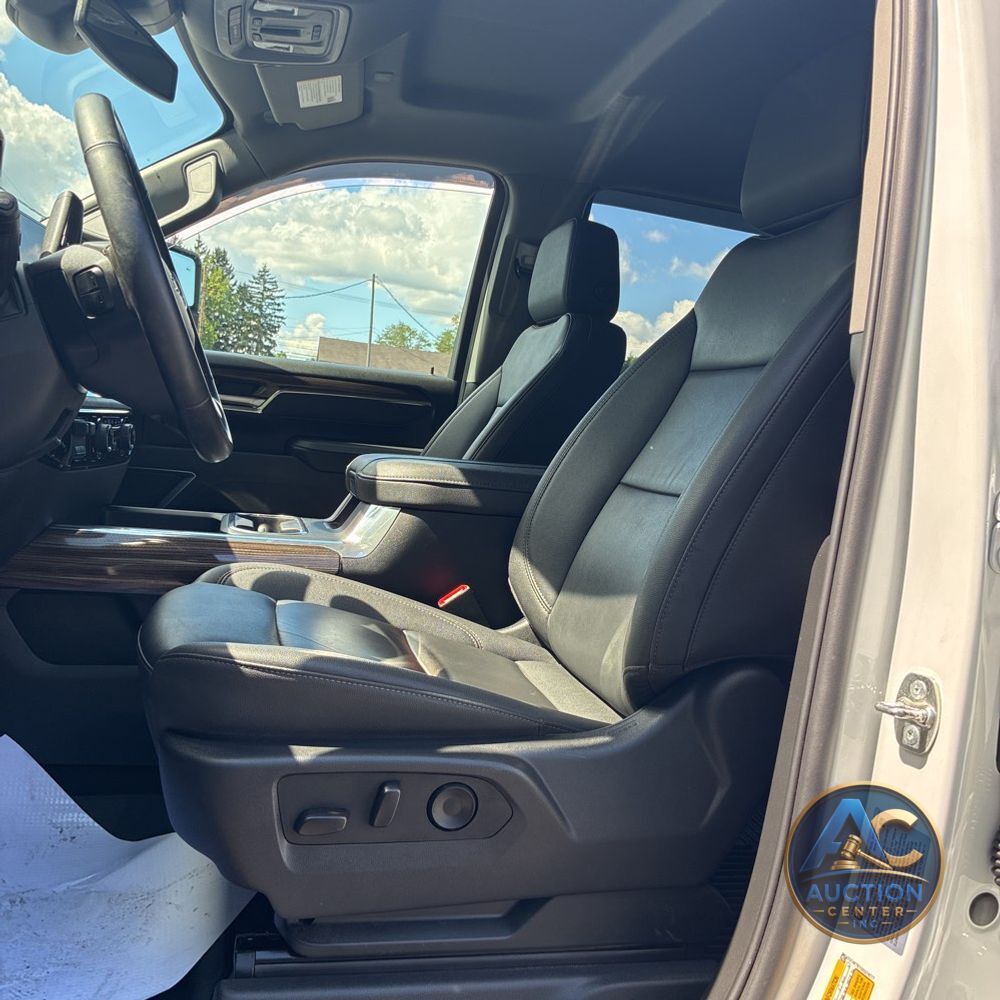 2025 Chevrolet Silverado 3500HD C/C