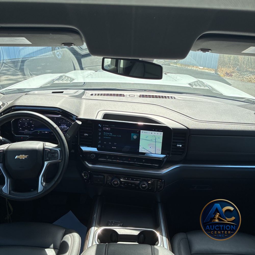 2025 Chevrolet Silverado 3500HD C/C